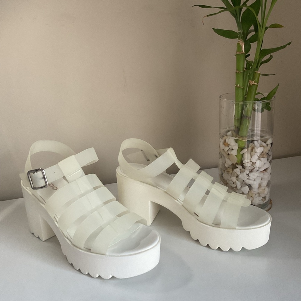 Aldo Women’s White Platform Sandals Size 6.5 Chunky Heel Summer Trendy Shoes - Picture 3 of 8